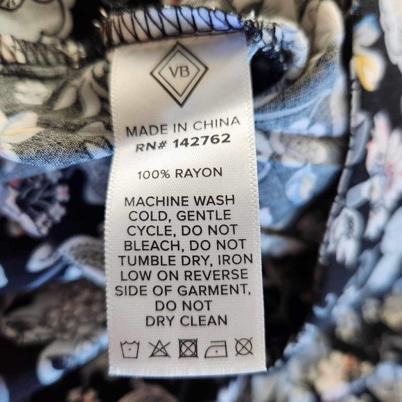 Vera Bradley Boho lagenlookk Floral Slit pants with side pockets size small - Picture 10 of 10